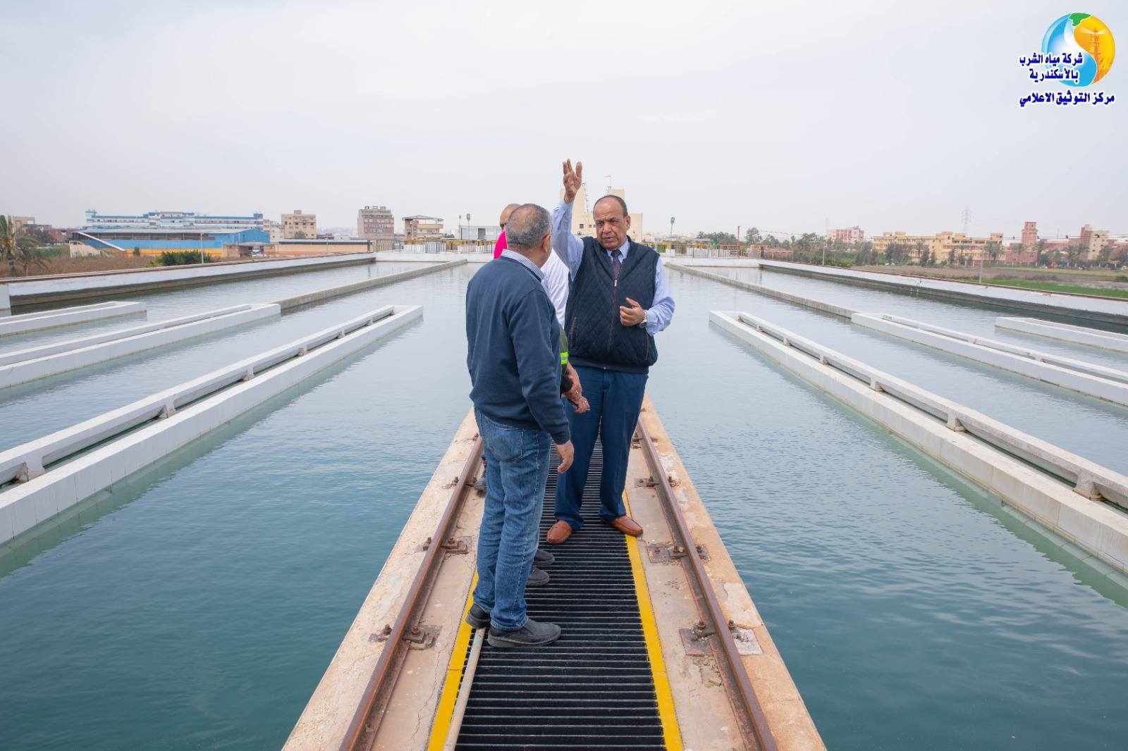 رئيس مياه الإسكندرية يتفقد محطات وفروع الشركة في جولة ميدانية لتعزيز كفاءة التشغيل وجودة الخدمات ..