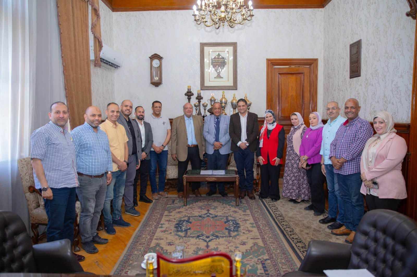 مياه الإسكندرية توقع بروتوكول تعاون مع شركة +Bee لتعزيز خدمات التحصيل الإلكتروني وتيسير سداد المستحقات للعملاء …